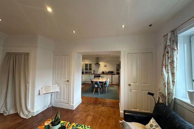 76 High Street, Peebles photo 3