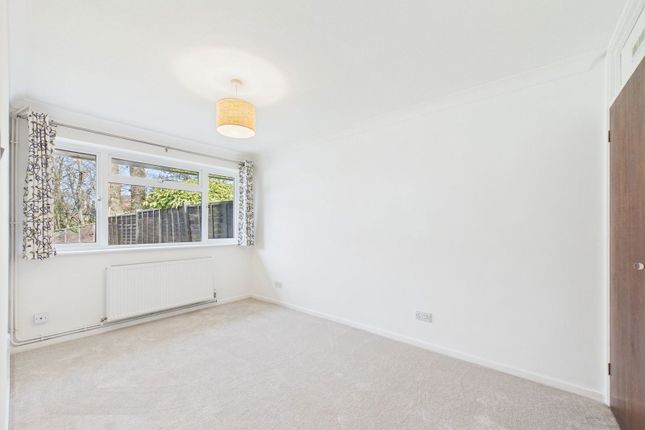 52, Collingwood Road, Horsham photo 5