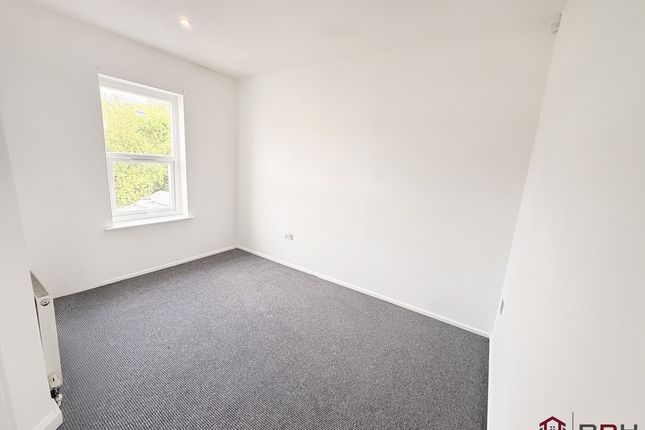 36a, Houghton Road, Barnsley photo 3