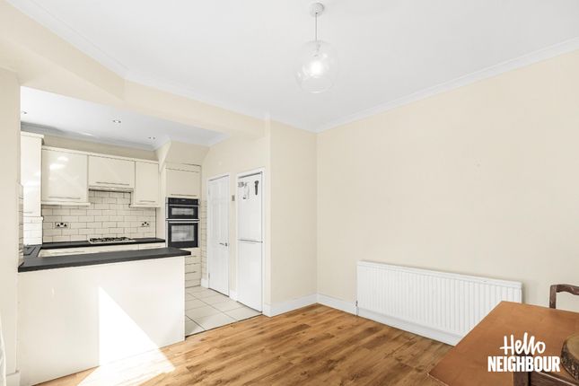 109, Cavendish Drive, London photo 4