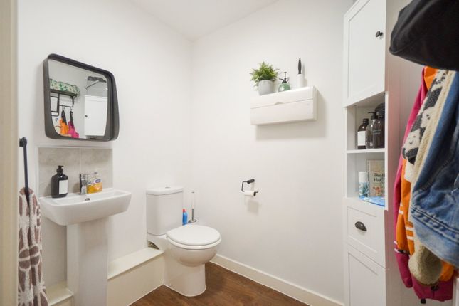 11 Whitehill Place, Saffron Walden photo 4