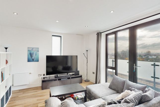 Thumbnail Flat for sale in Western Road, London