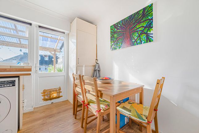 27, Mount Culver Avenue, Sidcup photo 4