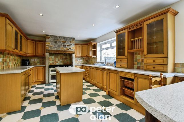 3, Taff Fawr Close, Merthyr Tydfil photo 3