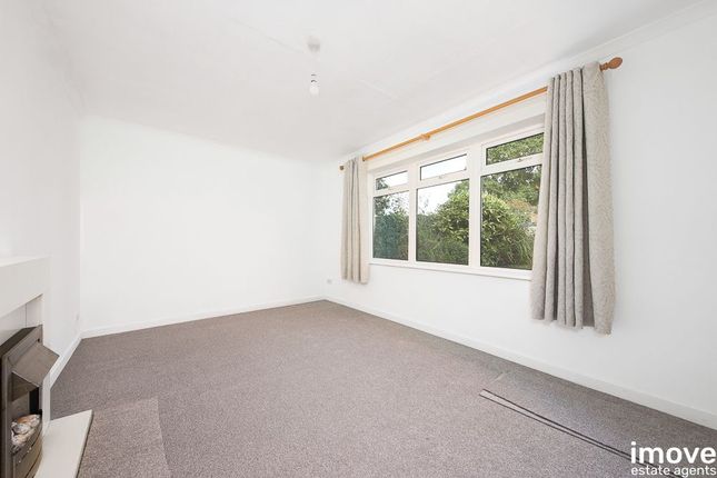 25 Margaret Gardens, Newton Abbot photo 4