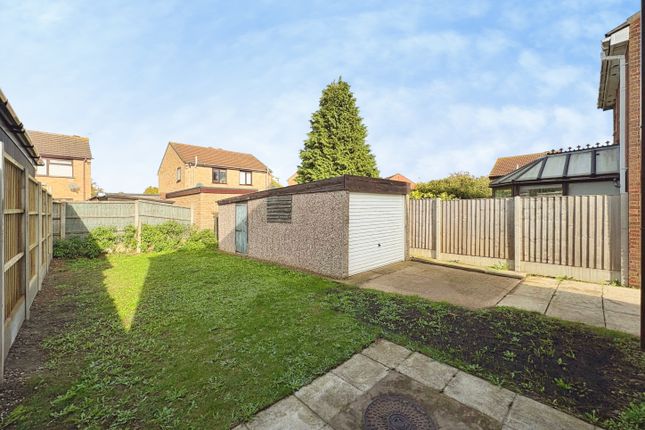 Atwater Court, Lincoln photo 2