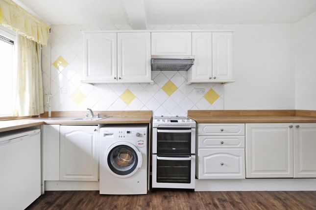 Flat 1, Ifield House, Elephant & Castle photo 4