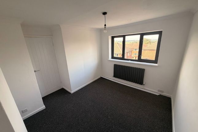 35 Nether Springs Road, Chesterfield photo 2