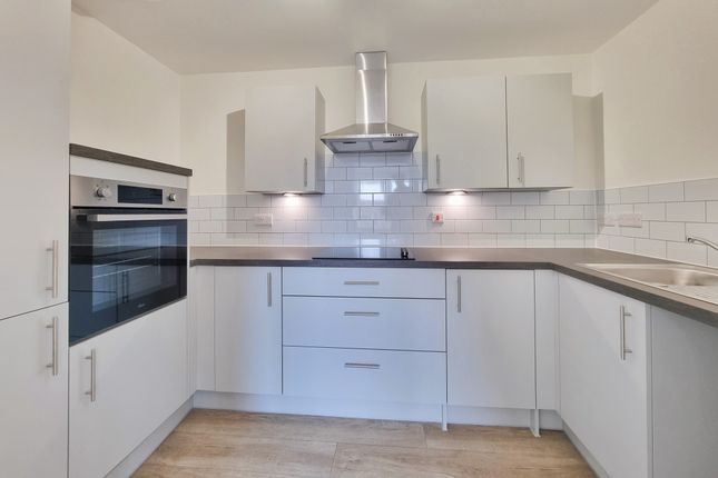 Apartment 44, Dreton Lodge, 111-113, Havant Road, Portsmouth photo 4