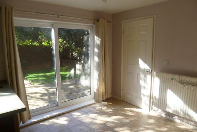 10, Hartford Close, The Meadows, Nottingham photo 5