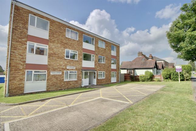 Thumbnail Flat for sale in Solent Road, Drayton, Portsmouth