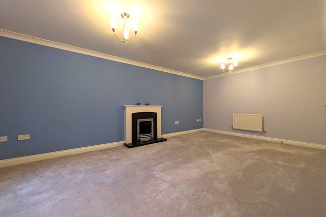8, Charlwood Place, Reigate photo 4