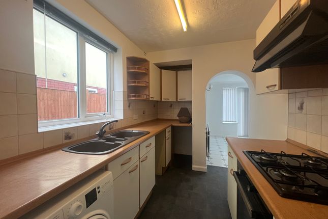 Semi-detached house to rent in Oxford Road, Swindon