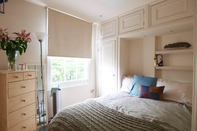 Flat 4, 88, Amwell Street, London photo 3
