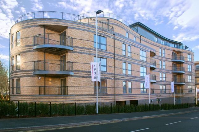 Thumbnail Flat to rent in Trinity Apartments, Windsor Road, Slough