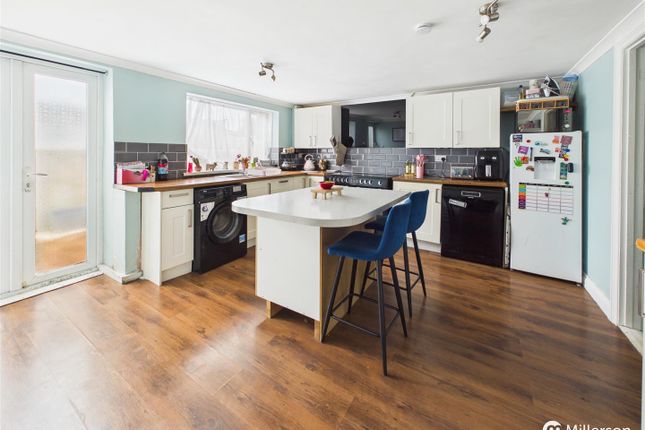 3, Stamps Lane, Redruth photo 3