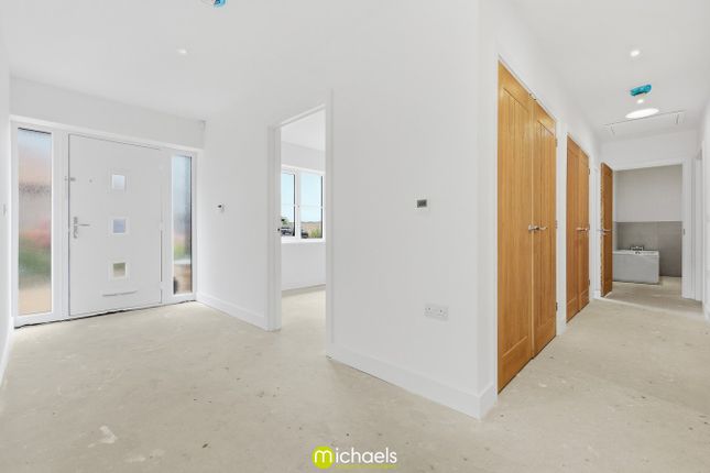 3, Oaktree Place, Colchester photo 3