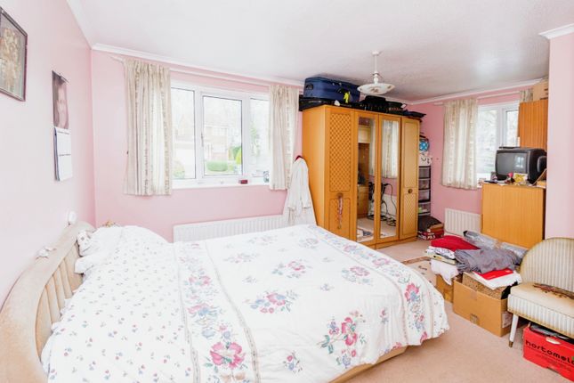 Link-detached house for sale in Balmoral Close, Southampton, Hampshire
