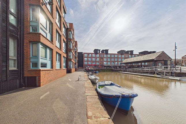2 Bedroom Flat in GL1 2DN