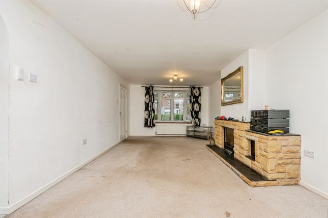 39, Lea Wood Grove, Kidderminster photo 3