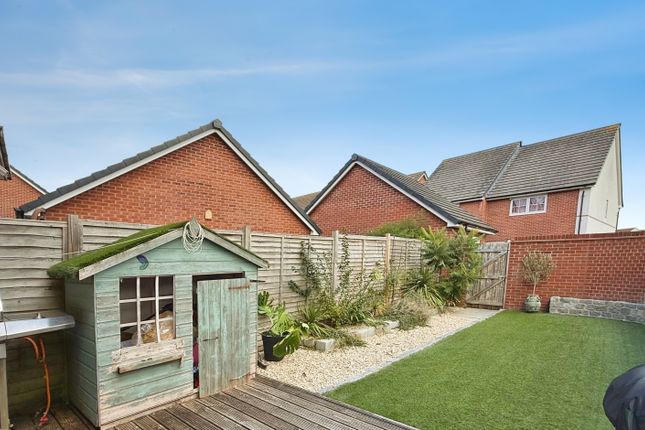 26, Gilhespy Way, Westbury photo 2