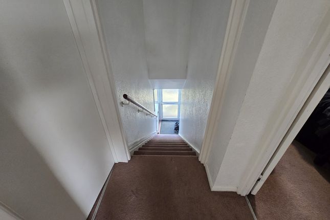 Bramley Close, Southgate photo 4