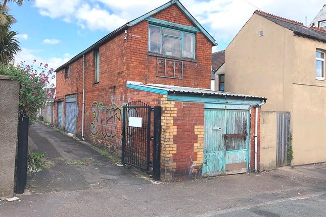 Thumbnail Barn conversion for sale in Dogfield Street, Cardiff