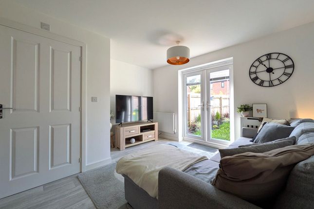 11, Cilffordd Y Coed, Cardiff photo 3
