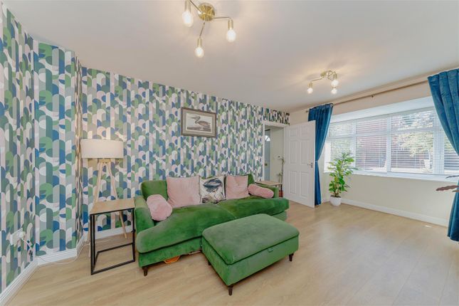 12, Millbrook Gardens, Birmingham photo 4