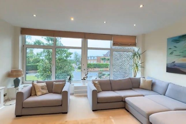 2, Cedar Court, Somerset Road, Wimbledon photo 3