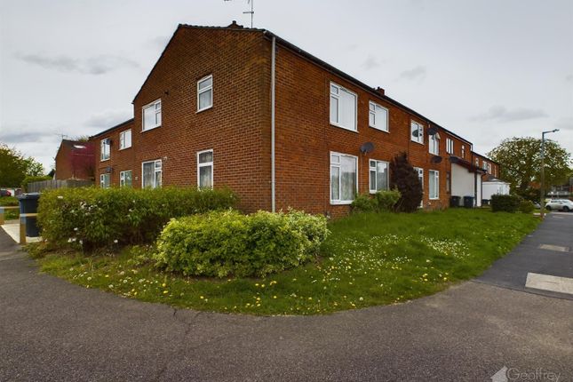 Flat for sale in Woodcroft, Harlow