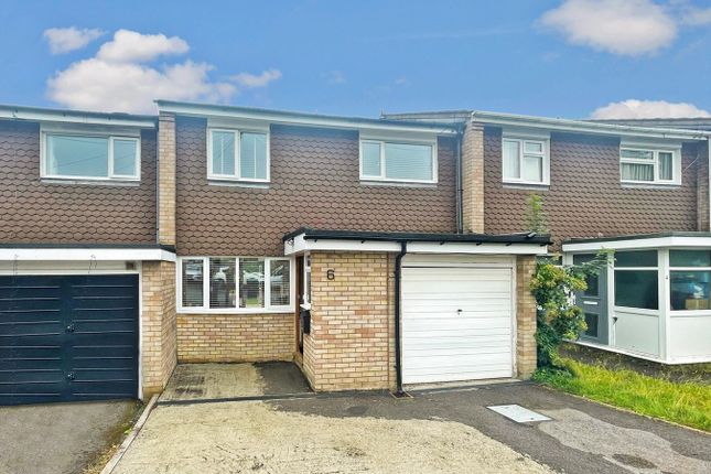 Thumbnail Terraced house for sale in Cumberland Close, Amersham