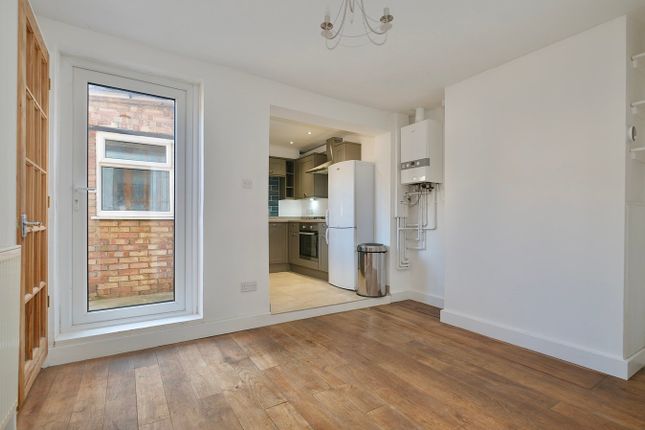 23, Pipers Lane, Huntingdon photo 4
