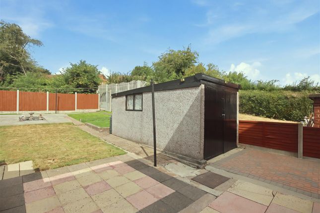44, Clarkson Avenue, Chesterfield photo 2