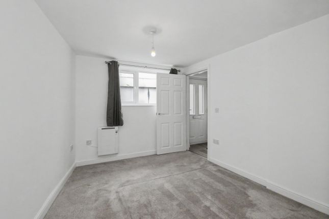 61 Flat 6, Park Green, Macclesfield photo 4