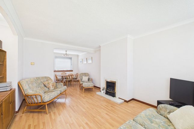 21, Belmont Drive, East Kilbride photo 2