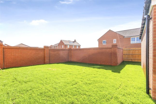 3, Tern Crescent, Chichester photo 2