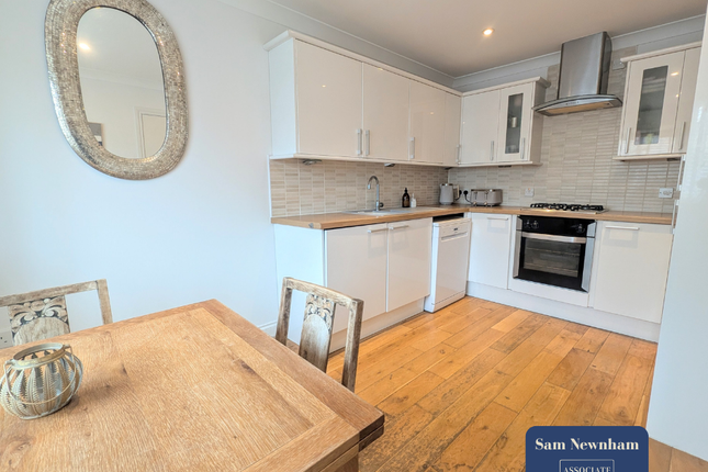 7, Victoria Mews, Ryde photo 2