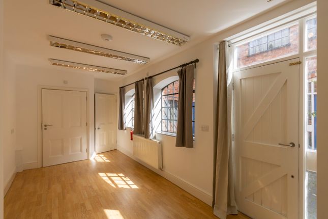 Mews house to rent in Branston Street, Jewellery Quarter