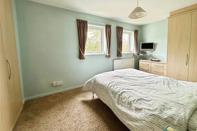 198, The Broadway, Essex photo 4