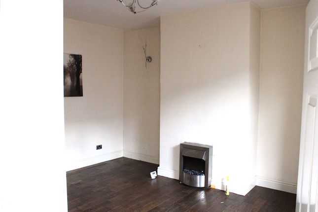 11, Thornville Place, Dewsbury photo 3
