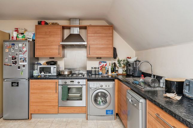 Flat 20, Jarman Court, 68, Maybury Road, Surrey photo 2