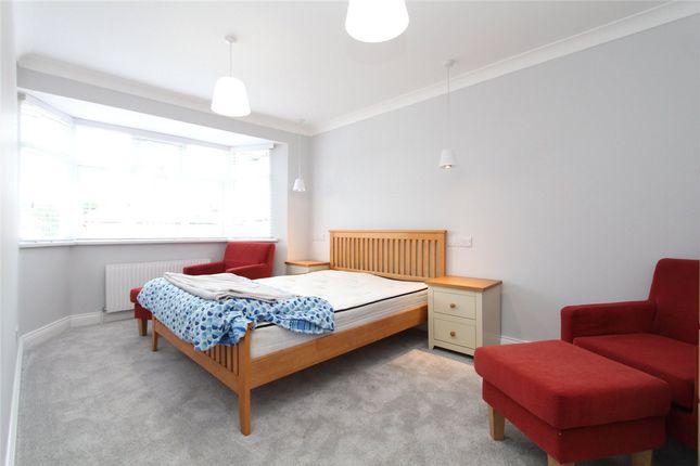 Thumbnail Room to rent in Oakleigh Avenue, Edgware