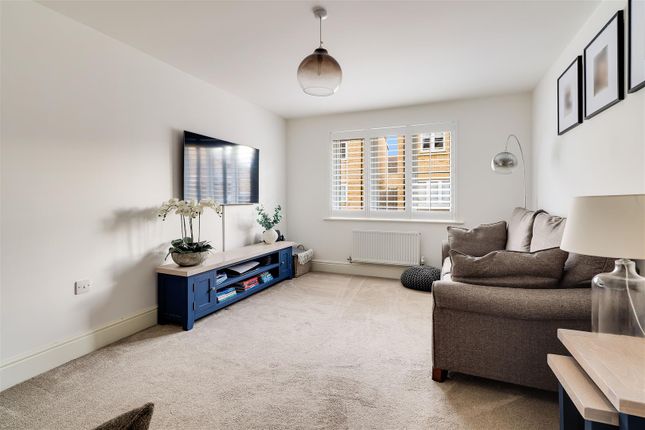 20, Apple Tree Close, Huntingdon photo 4