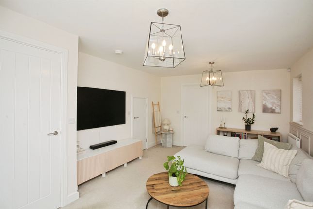 2, William Eccles Close, Rugby photo 4