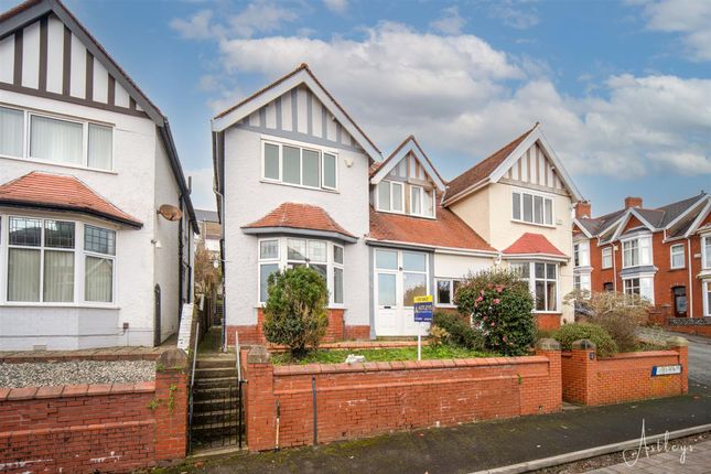 3-bed semi-detached on 4, Long Oaks Avenue, Swansea, £270,000