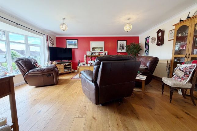 Svolvaer, 7, Laurels Avenue, Wrexham photo 3