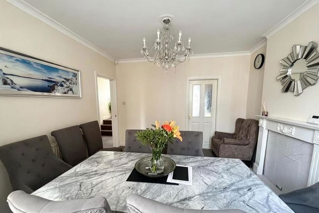 5, Greenhill Avenue, Rochdale photo 5
