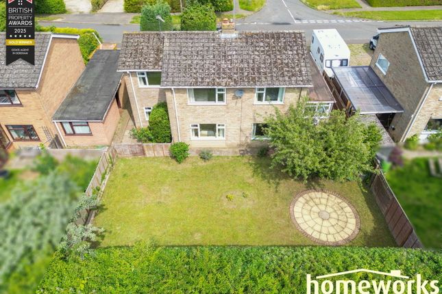 15, Windmill Avenue, Dereham photo 2