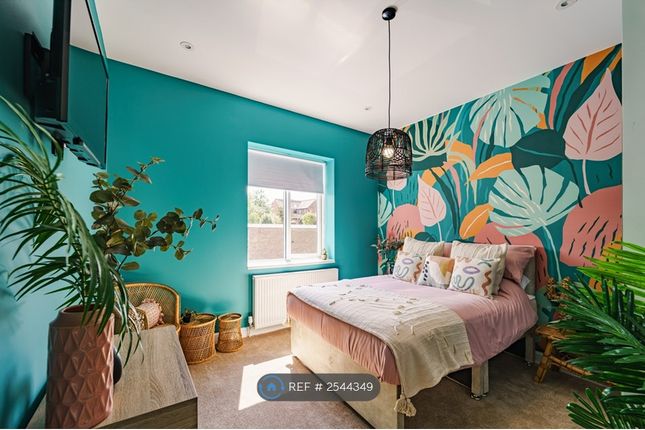 Example Of A Room At 1 Bath Street